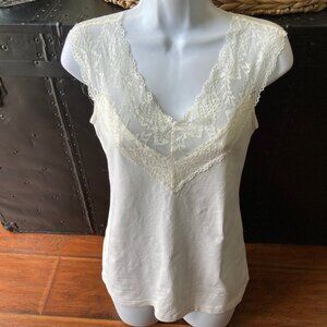 Forever 21 White Stretch Lace V Neck Camisole